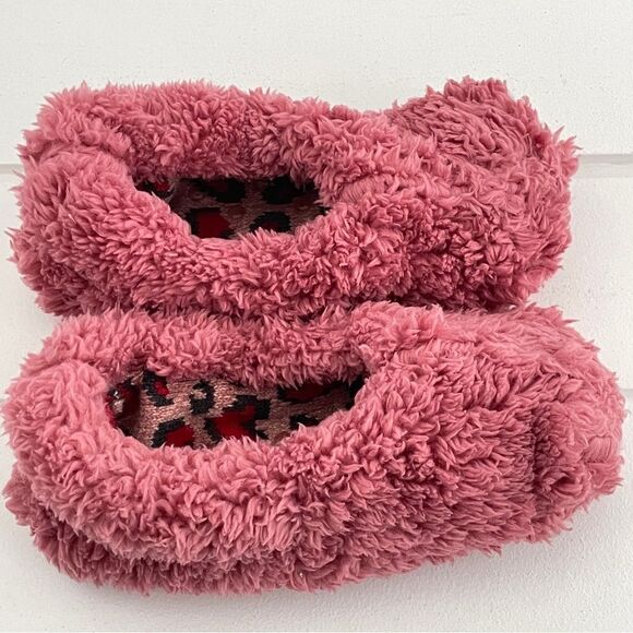Pink Hearts Fuzzy Sock Slippers Size Small - Picture 6 of 7